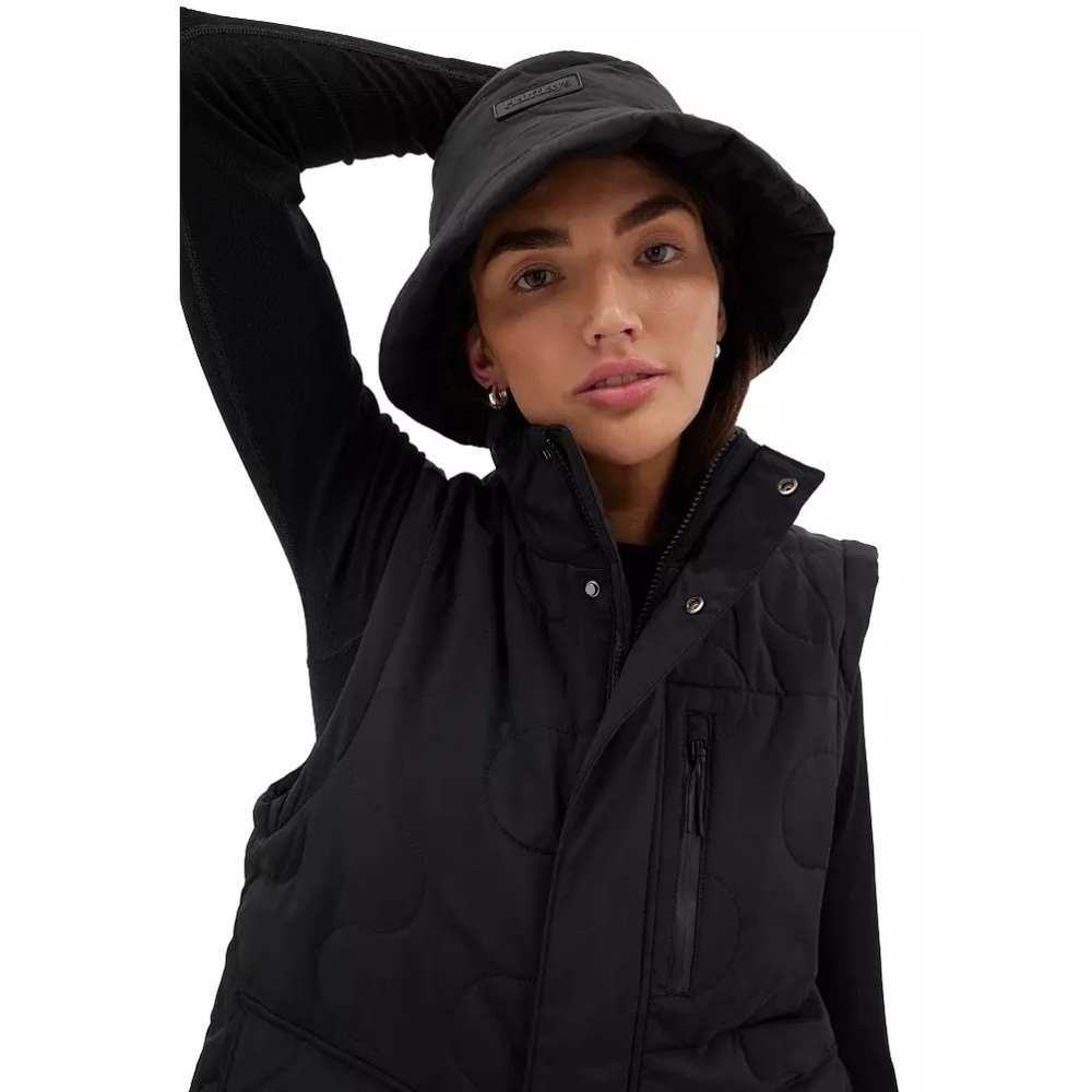 NWT HALFDAYS Women’s Golden Bucket Hat BLACK color puffer warm classic winter